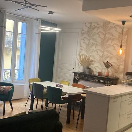 Chambre En Appartement Haussmannien En Centre Ville Saint-Etienne  Eksteriør billede