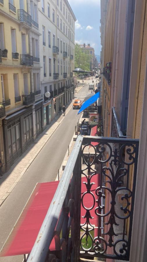 Chambre En Appartement Haussmannien En Centre Ville Saint-Etienne  Eksteriør billede